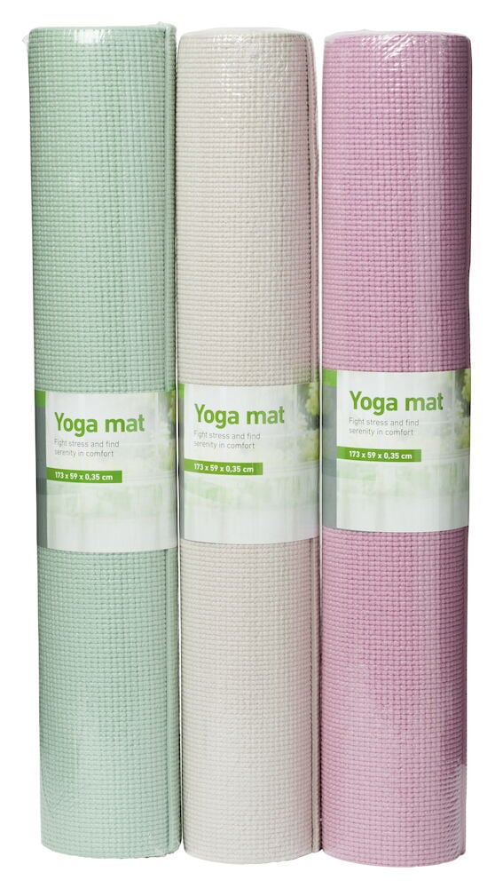 Tre upprullade yogamattor i ljusa pastellfärger.