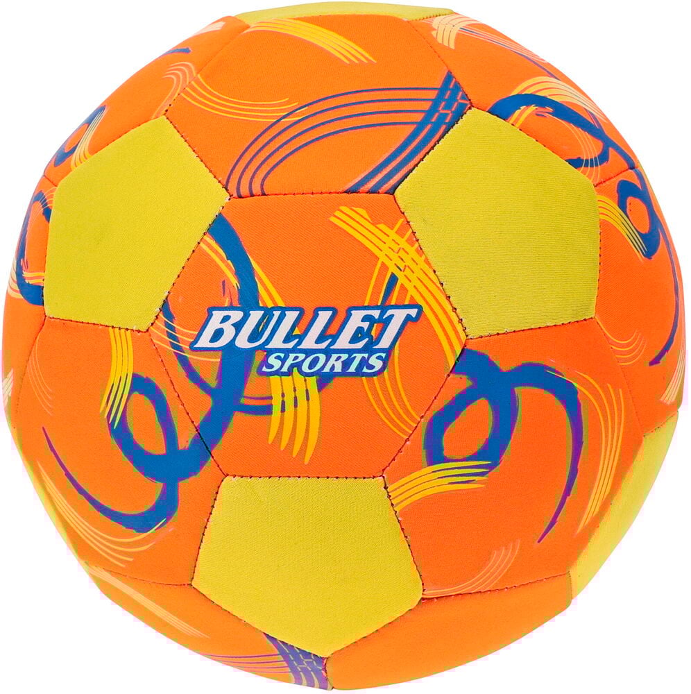 Orange och gulrandig fotboll med blå och gula abstrakta virvlar och en blå 'BULLET SPORTS'-logotyp.