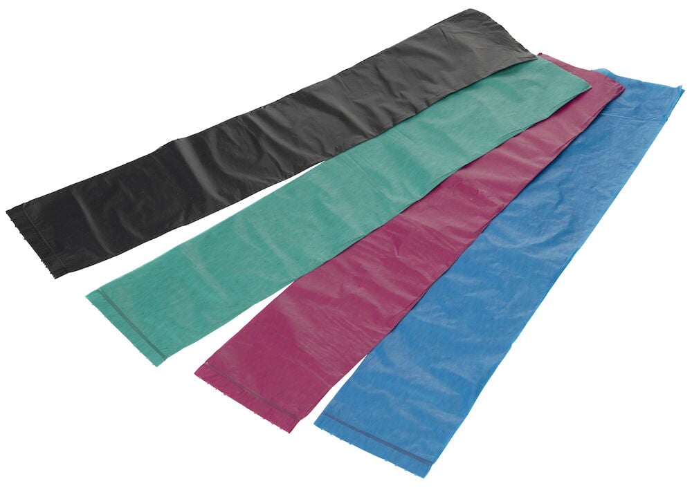 Fyra hundpåsar i olika färger utan handtag.