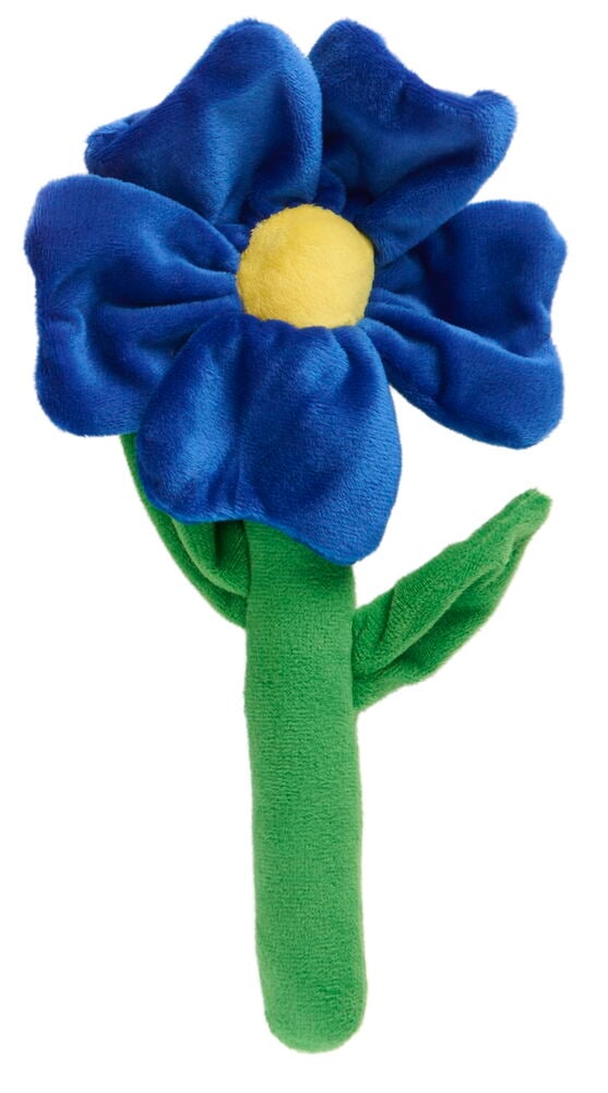 En blå plysjblomst hundeleke med gul midte og grønn stilk med to blader.
