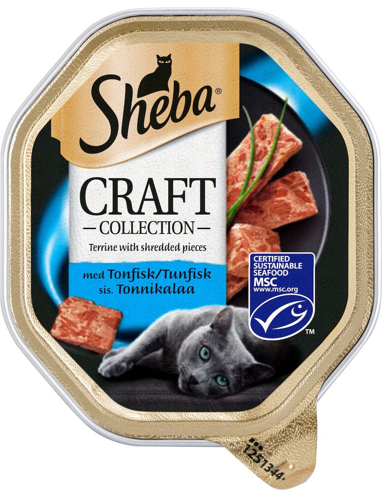 Förpackning Sheba våtfoder katt bitar och katt.