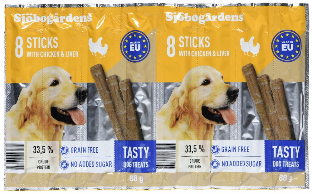 Förpackning med åtta hundgodissticks kyckling och lever.