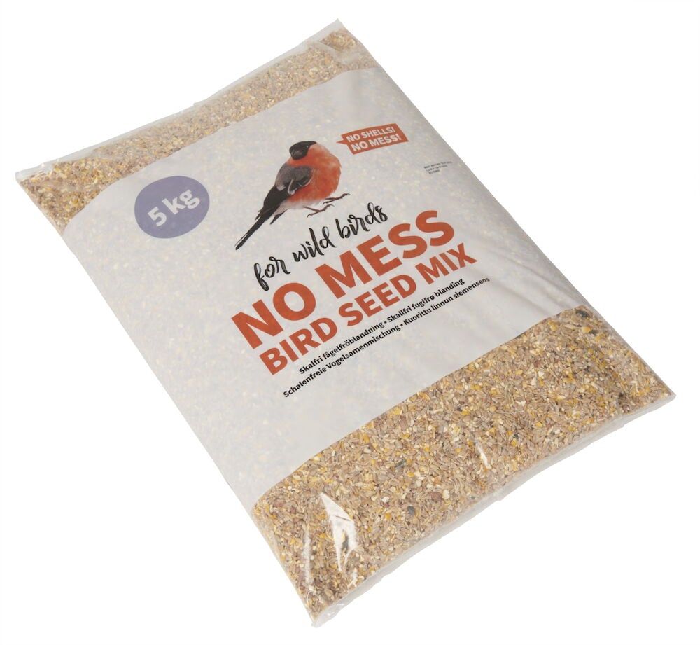 Stor genomskinlig påse med skalfri fågelfröblandning.