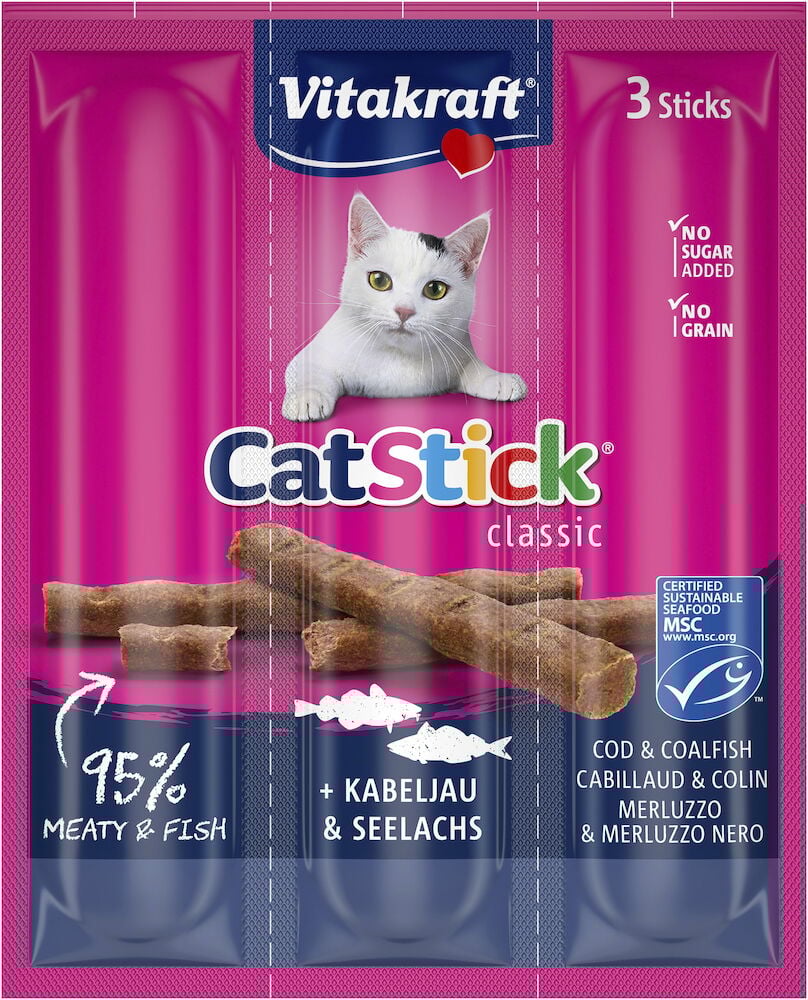 Tre rosa kattgodisstavar med bild på vit katt.