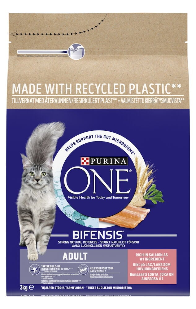 Blå påse Purina One kattmat med lax.