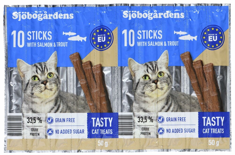 Förpackning med kattgodis sticks lax och forell.