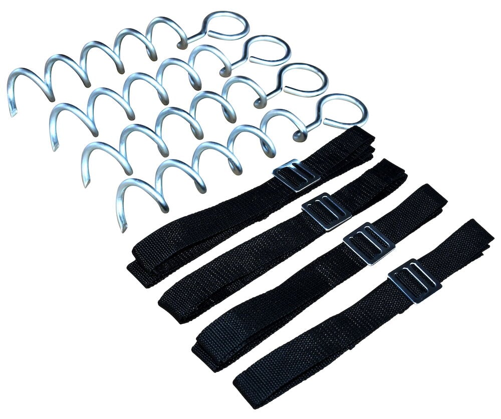 Fire metallankre og fire svarte stropper.