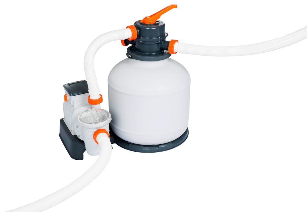 Sandfilterpumpe 5678 Liter GS, ein weißer Tank, dunkelgraue Pumpe, weiße Schläuche und orange Verbindungen.