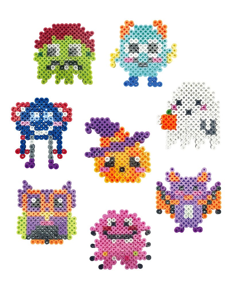 Perlenset XL Halloween mit acht farbenfrohen Halloween-Motiv-Bügelfiguren: Monster, Geist, Fledermaus, Eule, Kürbis.