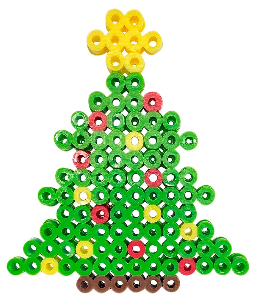 Perlenset XL Weihnachten zeigt einen grünen, roten, gelben und braunen Perlen-Weihnachtsbaum mit Stern.