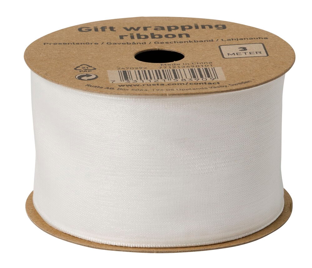Weißes Geschenkband 3 m, auf einer braunen Papprolle gerollt.