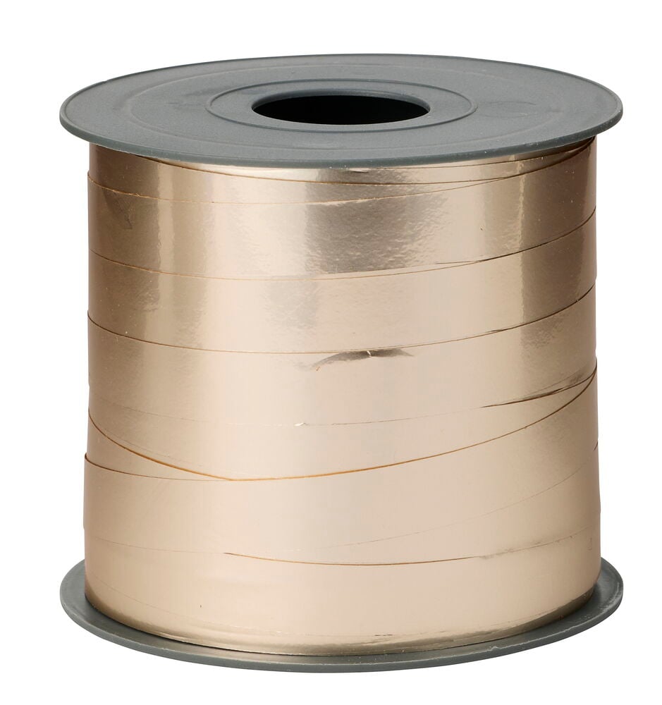 Ein Gold/Braun metallic Geschenkband ist auf eine graue Kunststoffspule gewickelt.