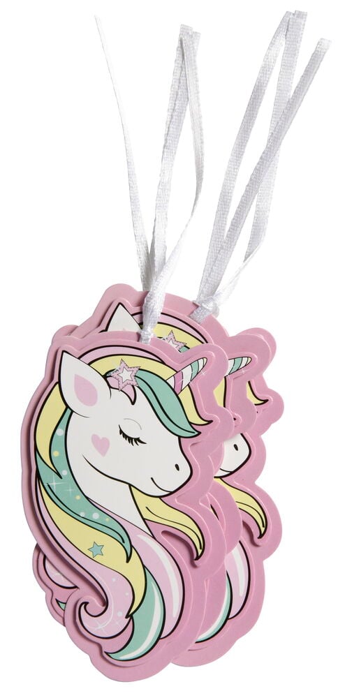 Neljä vaaleanpunaista yksisarvisetikettiä valkoisilla naruilla.