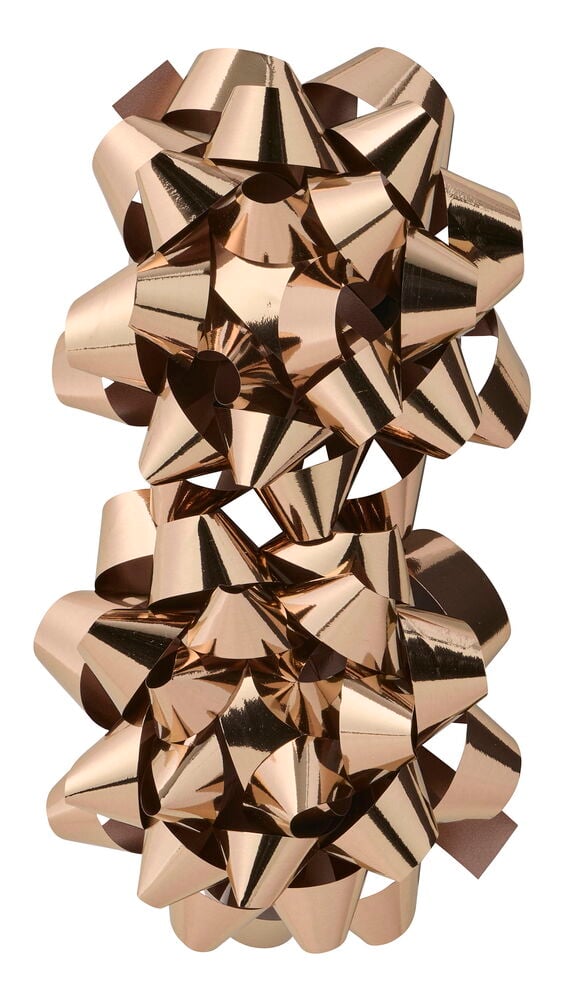 Roségoldene metallische Geschenkrosette Mixed mit glänzender Oberfläche, vertikal gestapelt auf weißem Hintergrund.