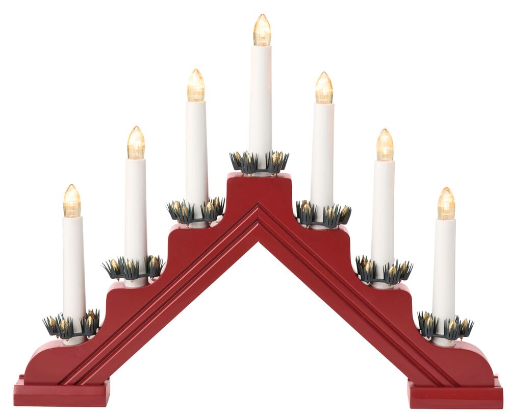 Röd A-formad Adventsljusstake Viken Röd med 7 vita elektriska ljus, var och en med en dekorativ grön och guldring.