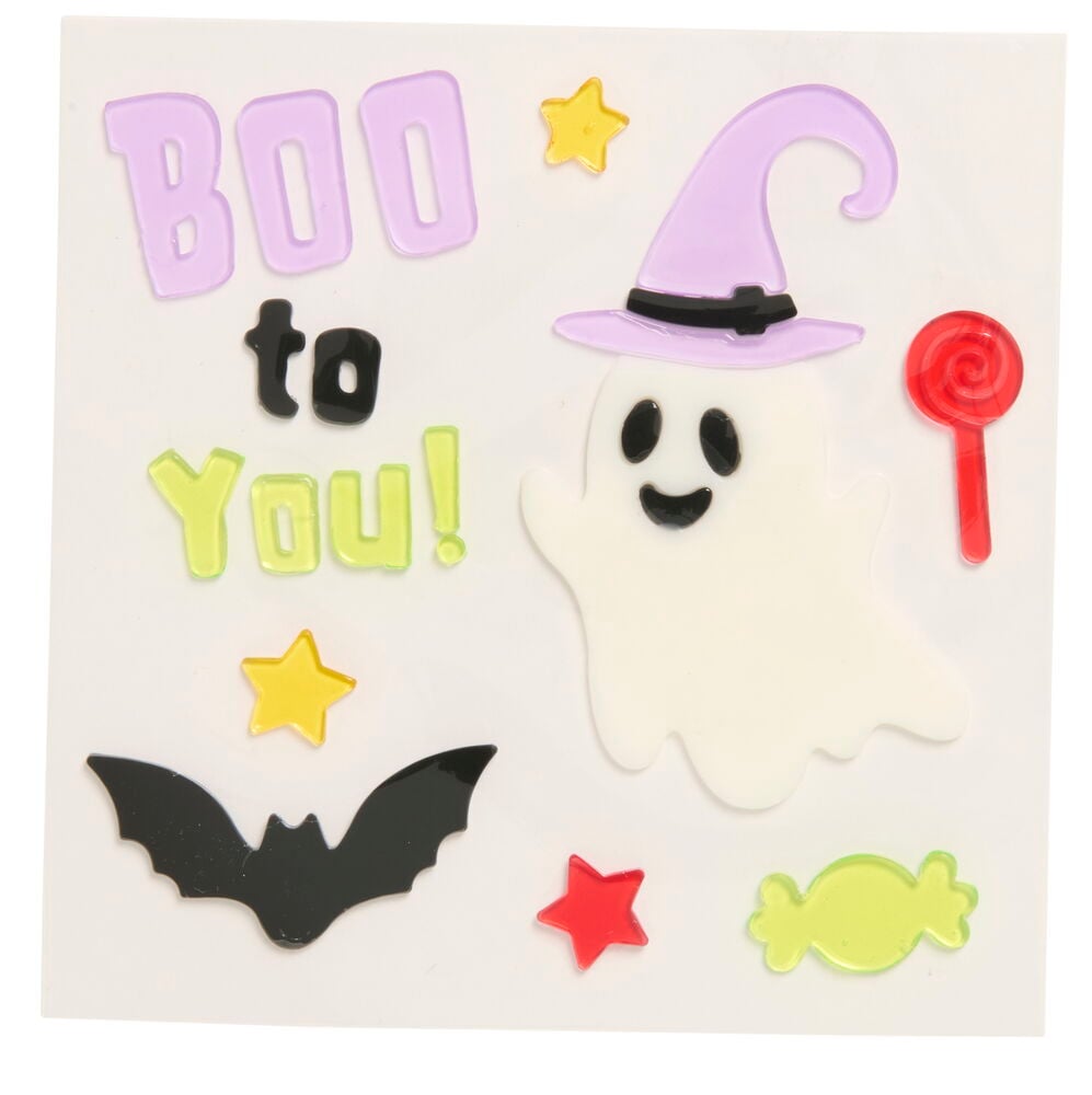 Fönsterdekaler i gel Halloween med ett spöke i hatt, 'BOO to You!', fladdermus, stjärnor och godis.
