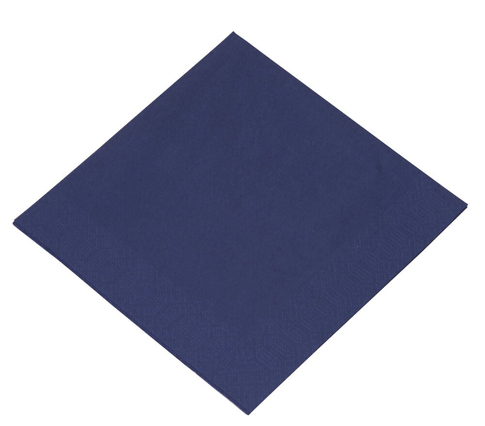 Tummansininen taitettu paperinenäliina valkoisella taustalla.