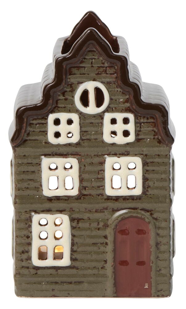 Lyhty House Vihreä keraaminen lyhty, jossa on ruskea katto, valkoiset leikatut ikkunat ja kaareva ovi, edestä.