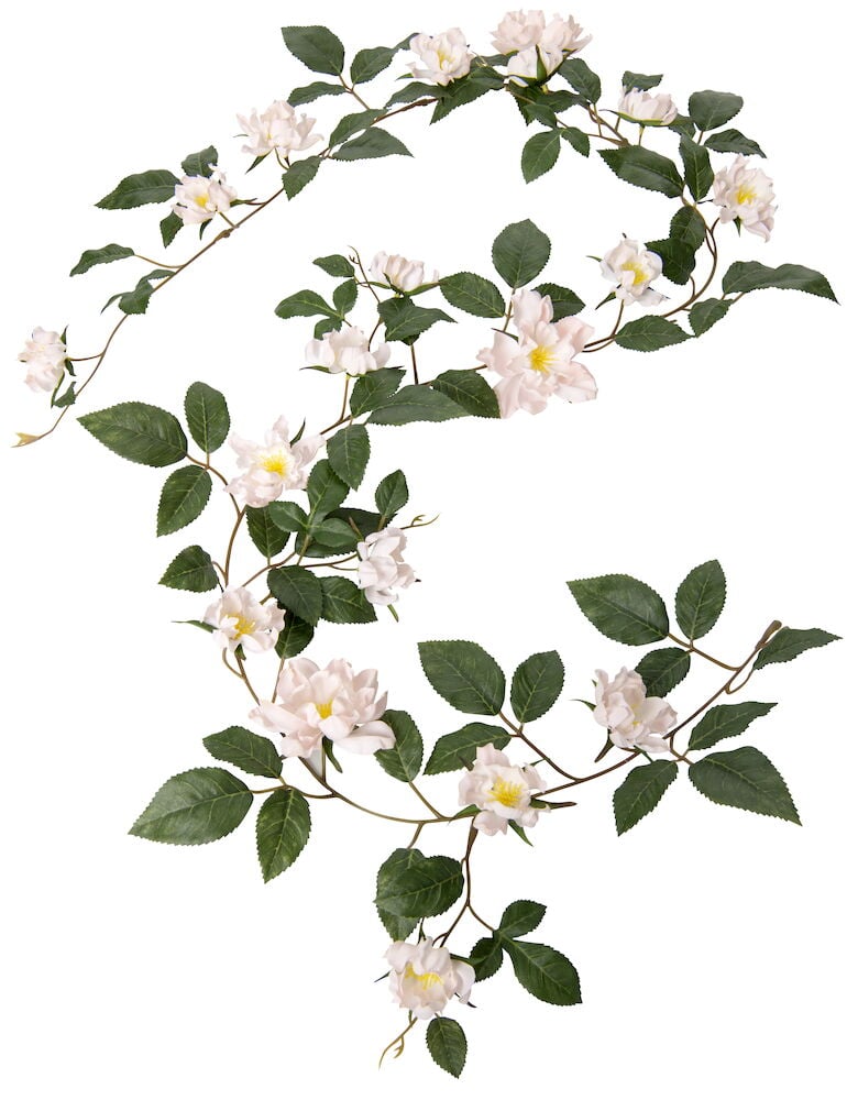 Girlandi vaaleanpunaisilla tekoruusuilla ja vihreillä lehdillä.