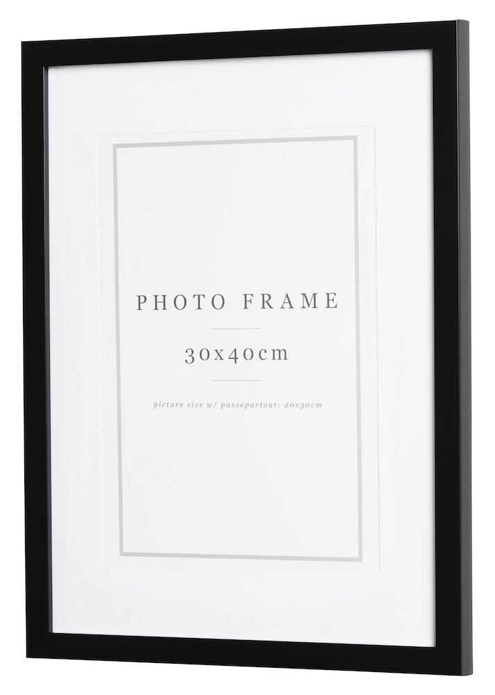 Svart fotoram med passepartout 30x40 cm.