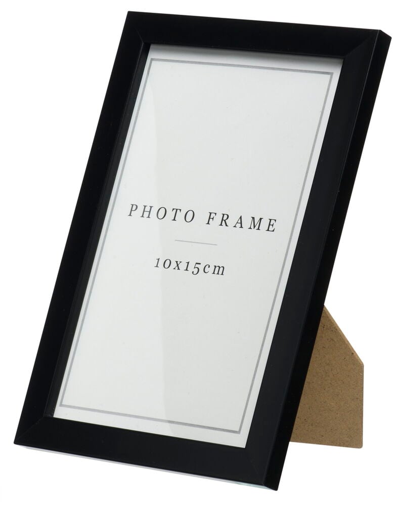 Schwarzer Bilderrahmen mit Glas und weißem Passepartout.