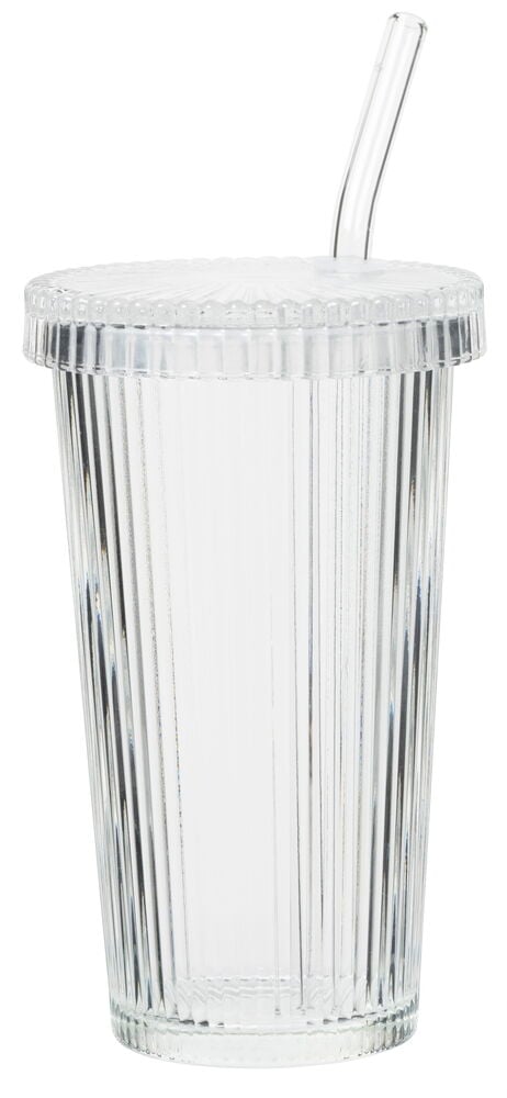 Plisserat dricksglas med lock och sugrör i glas.