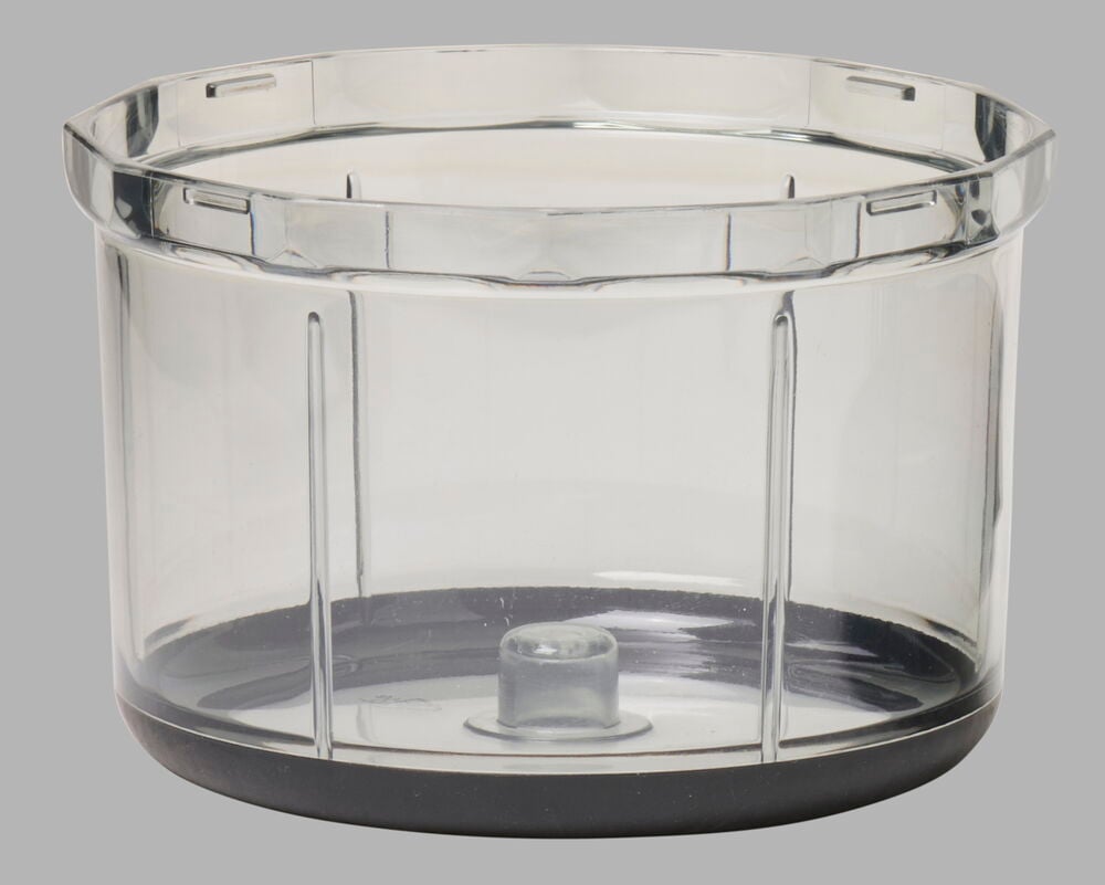 Genomskinlig plastbehållare för köksförvaring utan lock.