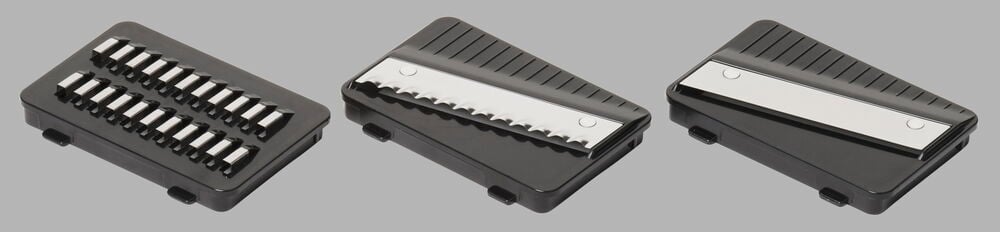 Tre olika mandolinblad i svart och silver.