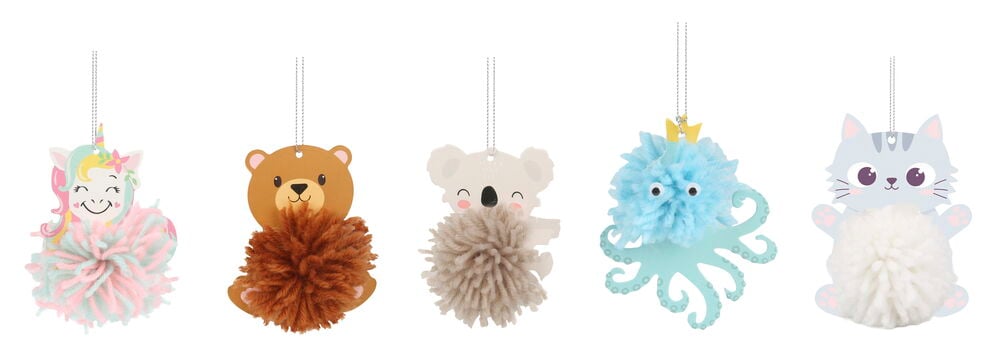 Viisi eläinhahmoa, joiden vartalot ovat värikkäitä lankapalloja.