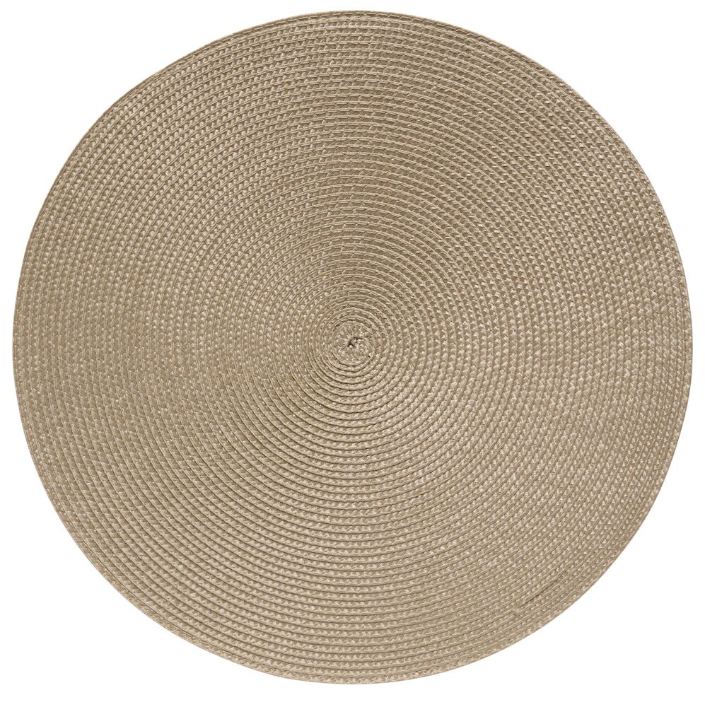 Rund beige bordstablett i flätad plast.