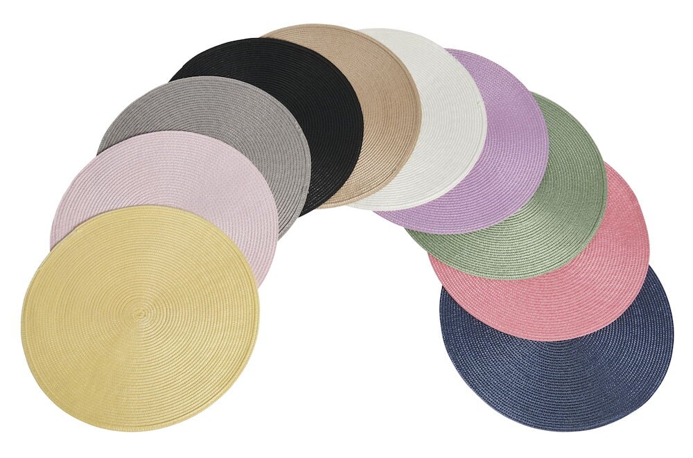 Useita pyöreitä pöytätabletteja eri väreissä.