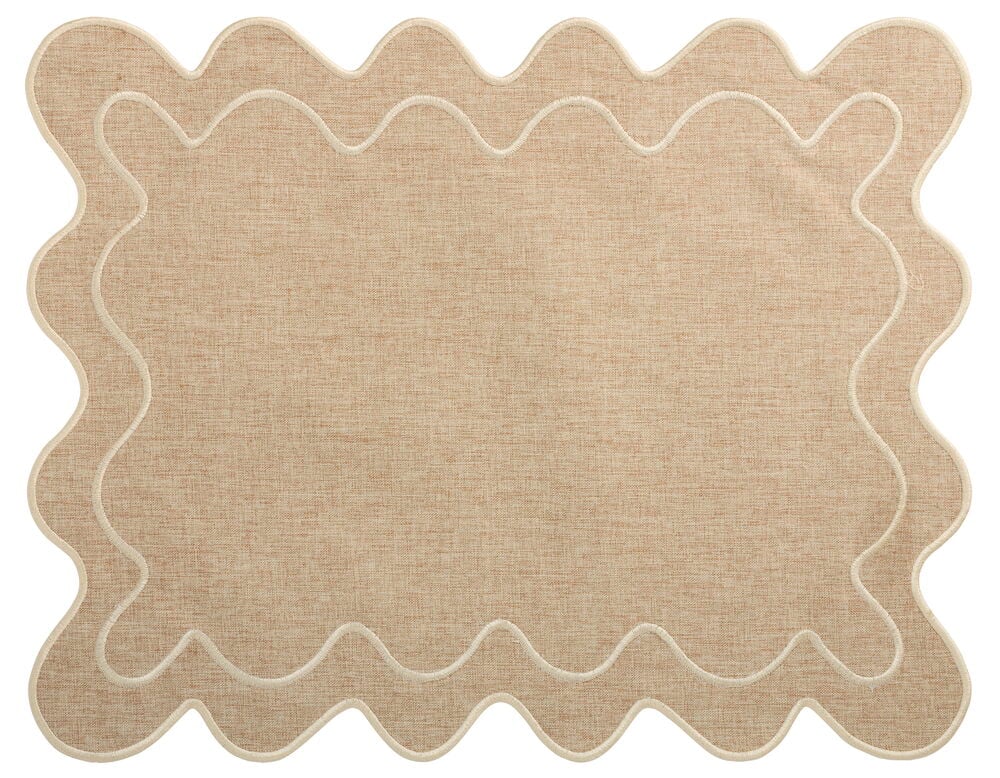 Pöytätabletti Scallop Beige 100 % polyesteristä aaltoilevalla reunalla ja sisäkoristeella.