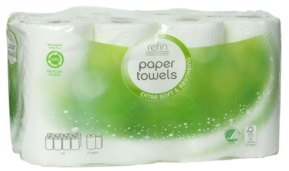 Acht Haushaltsrollen in Kunststoffverpackung mit grünem Etikett.