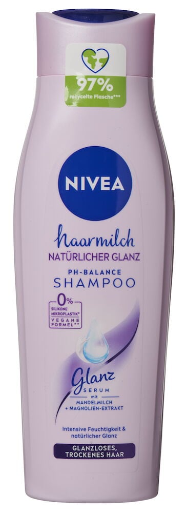 Nivea Shampoo Haarmilch Natur Glanz 250 ml, eine hellrosa gebogene Flasche mit einem dunkelblauen Verschluss.