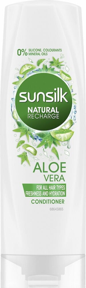 Vit flaska Sunsilk balsam med aloe vera motiv.