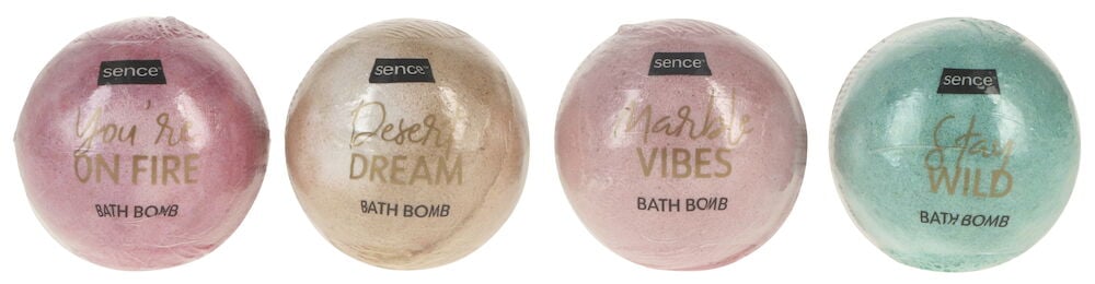 Fyra färgglada badbomber från Sence på rad.