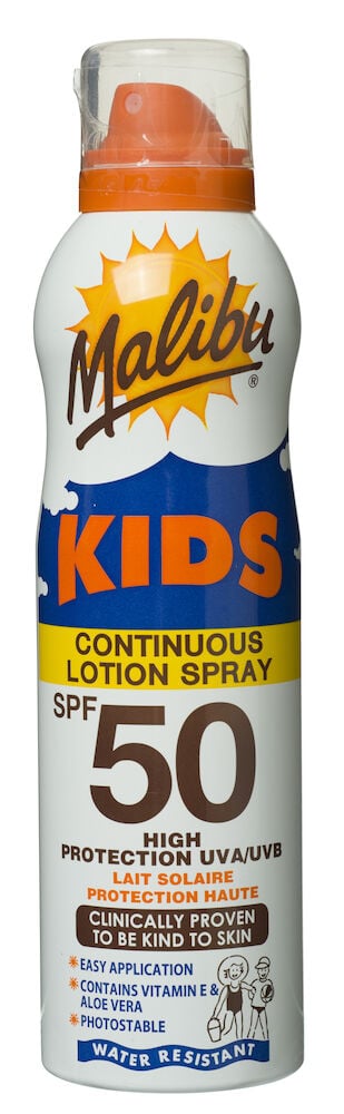 Valkoinen Malibu Kids SPF 50 -aurinkosuihkepullo oranssilla suihkekorkilla.