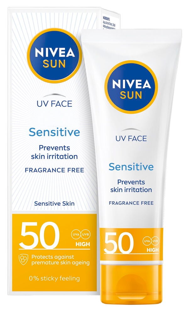 Valkoinen putki, jossa kultainen merkintä ja sininen logo.