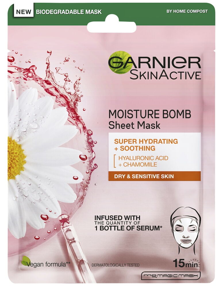 Vaaleanpunainen kukkakuvioinen pakkaus kasvomaskille.