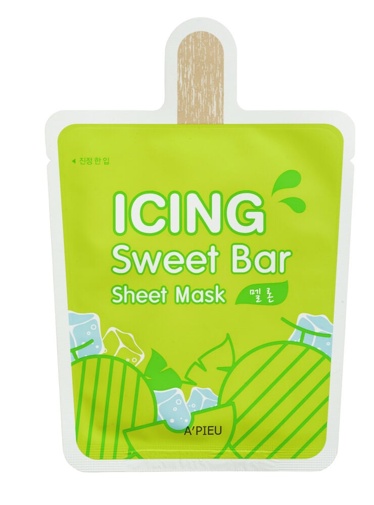 Grüne GesichtsmaskeVerpackung mit Melonenmotiv und Eisstiel.