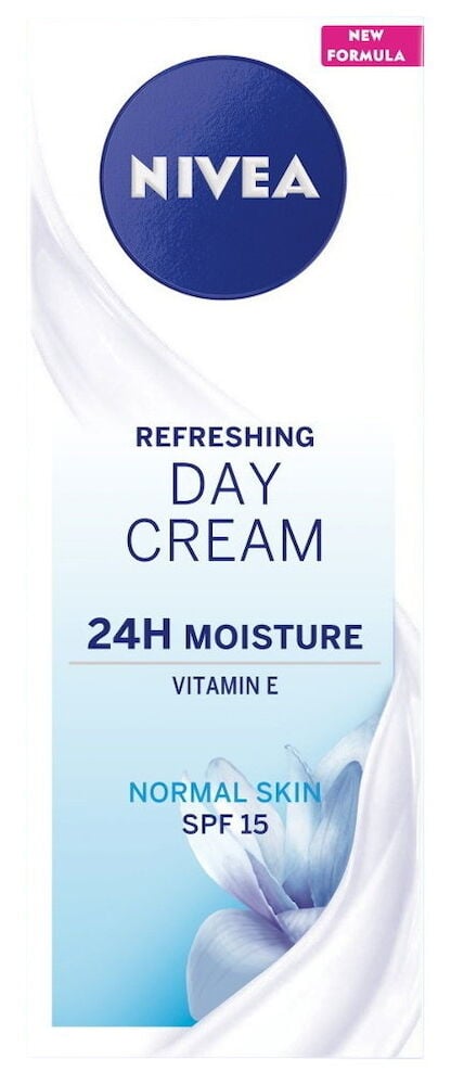 Vit och blå förpackning med Nivea dagkräm text.