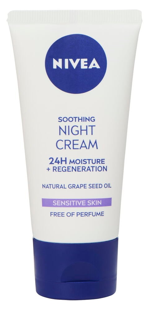 Hvit tube Nivea nattkrem for sensitiv hud.