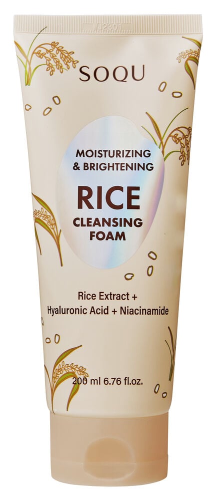 Ljusbeige SOQU Rice Rengöringsmousse tub, 200 ml, med risillustrationer och fuktgivande fördelar.