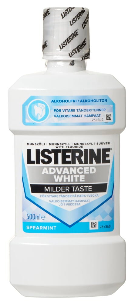 Hvit plastflaske Listerine Advance White munnskyll 500 ml.
