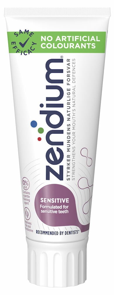 Hvit tube Zendium tannkrem for sensitive tenner.