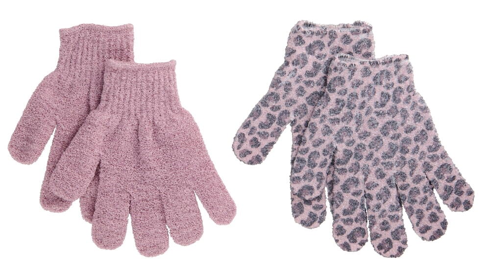 Zwei Paare texturierter Peelinghandschuhe: einfarbig rosa und ein rosa Leopardenmuster.