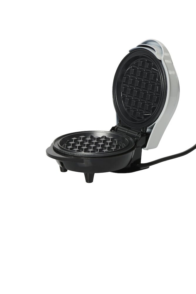 Öppet belgiskt våffeljärn med nonstick-plattor och sladd.