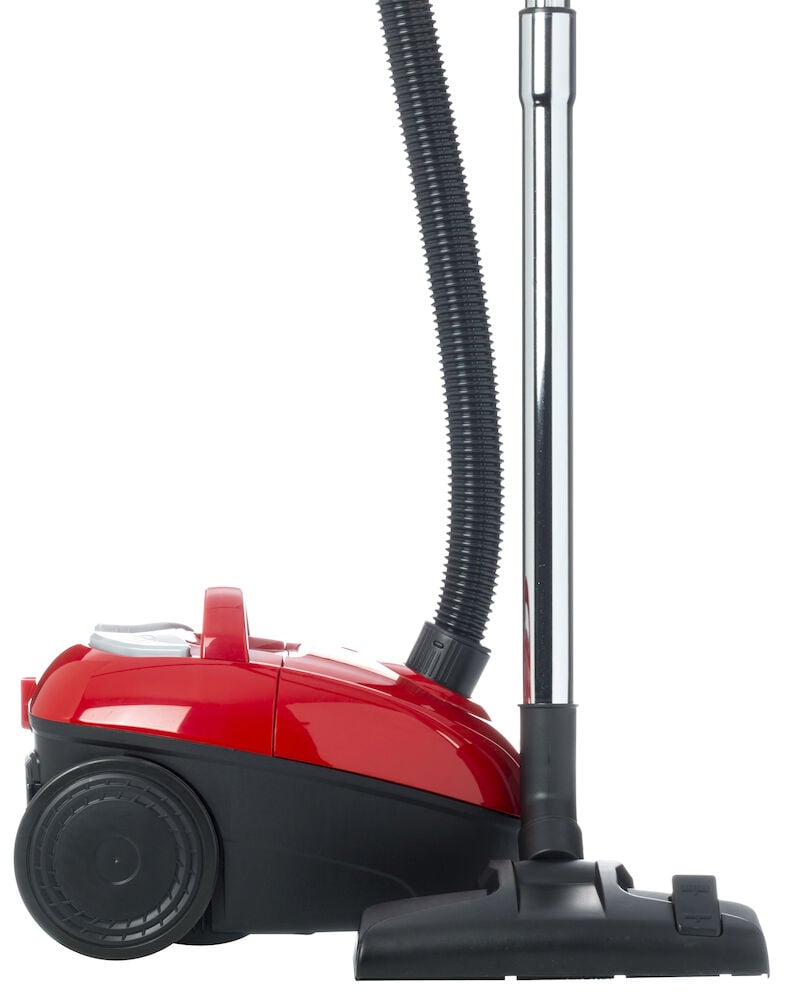Röd dammsugare med slang och golvmunstycke.