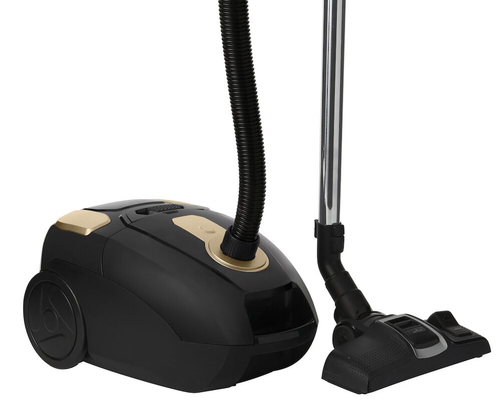 Svart dammsugare med teleskoprör och svart munstycke.