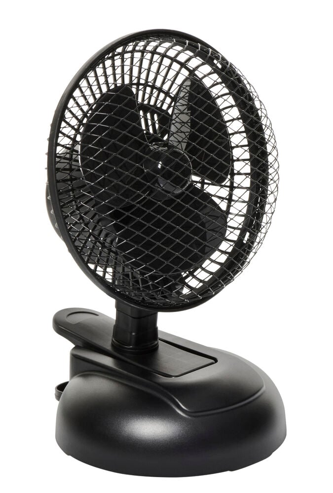 Musta pöytätuuletin suojaverkolla ja pyöreällä jalustalla.